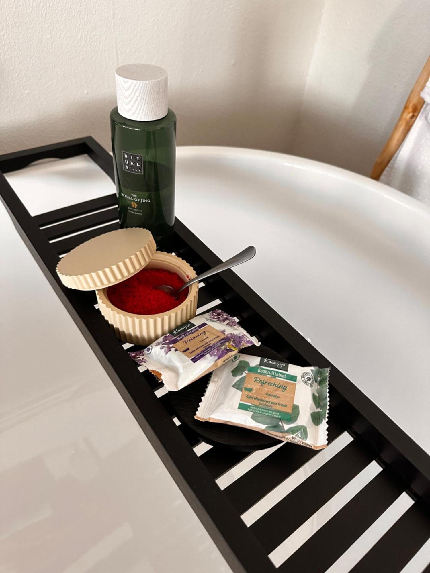 즈볼레 Borrel & Bed Onder Zeil B&B 외부 사진
